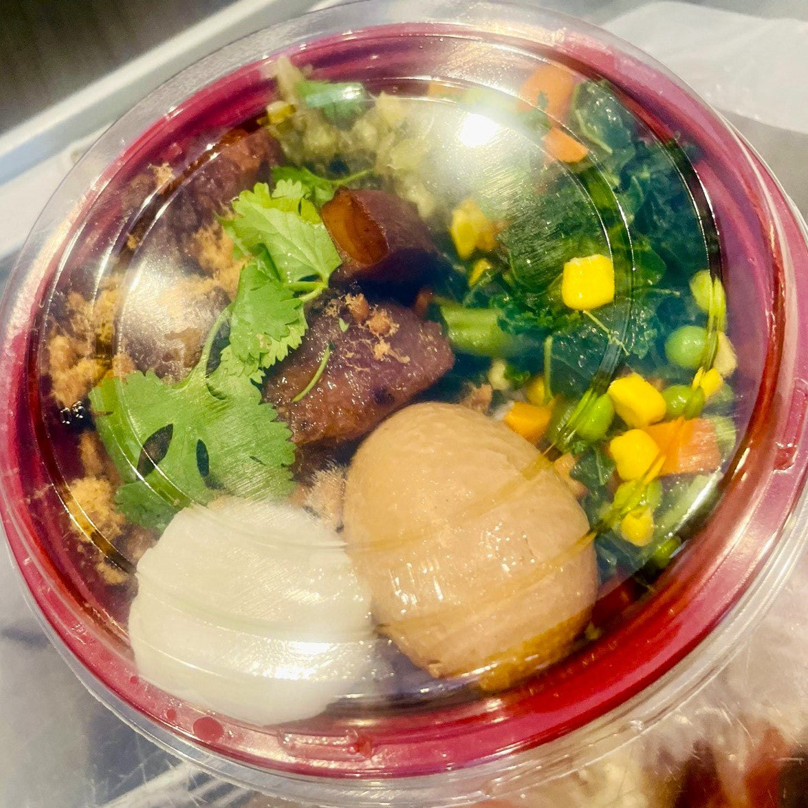 金麥 | 週六麵包滿$15送咖啡+週二滷肉飯9折